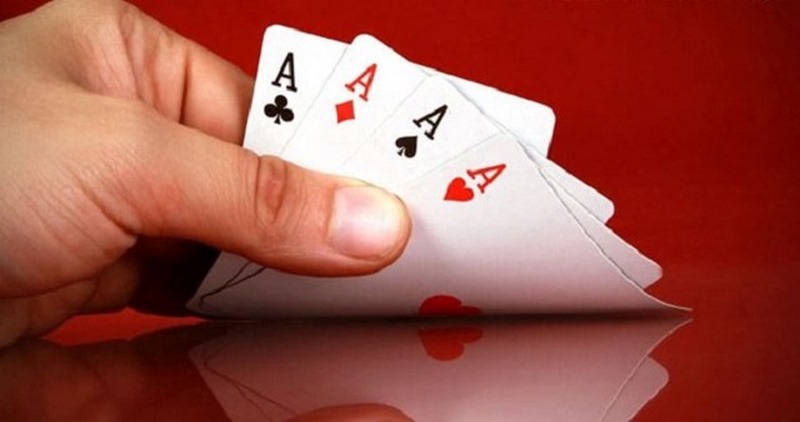 扎金花棋牌游戲：挑戰(zhàn)你的智慧和運氣！